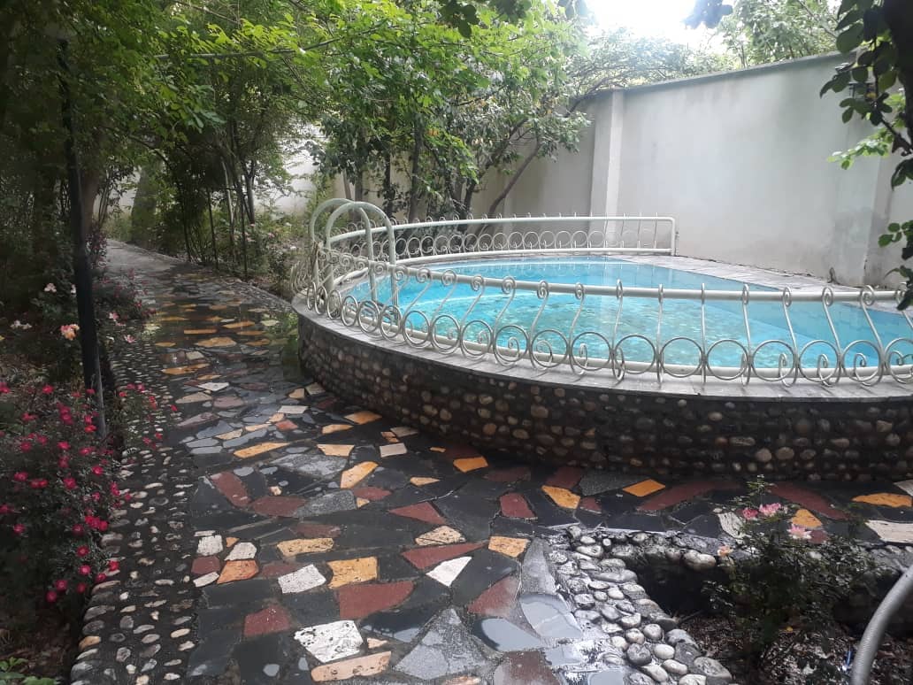 اجاره باغ و ویلا استخردار در باغبهادران اصفهان