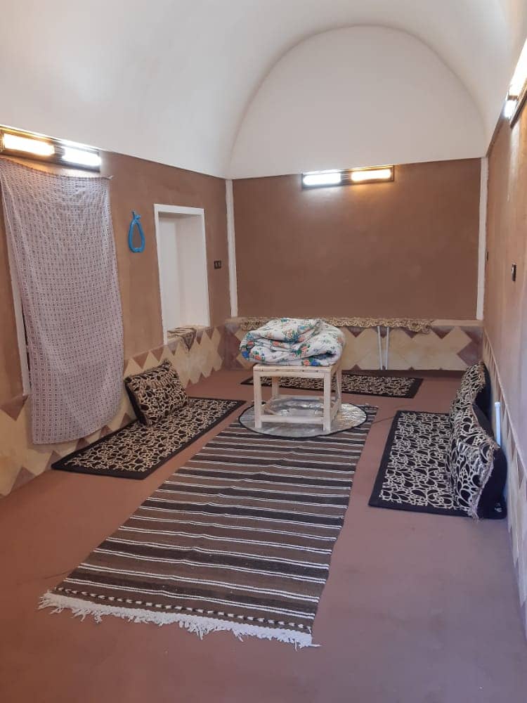 اجاره اقامتگاه سنتی در روستای آشتیان انارک 