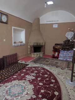 اجاره اقامتگاه سنتی در روستای آشتیان انارک