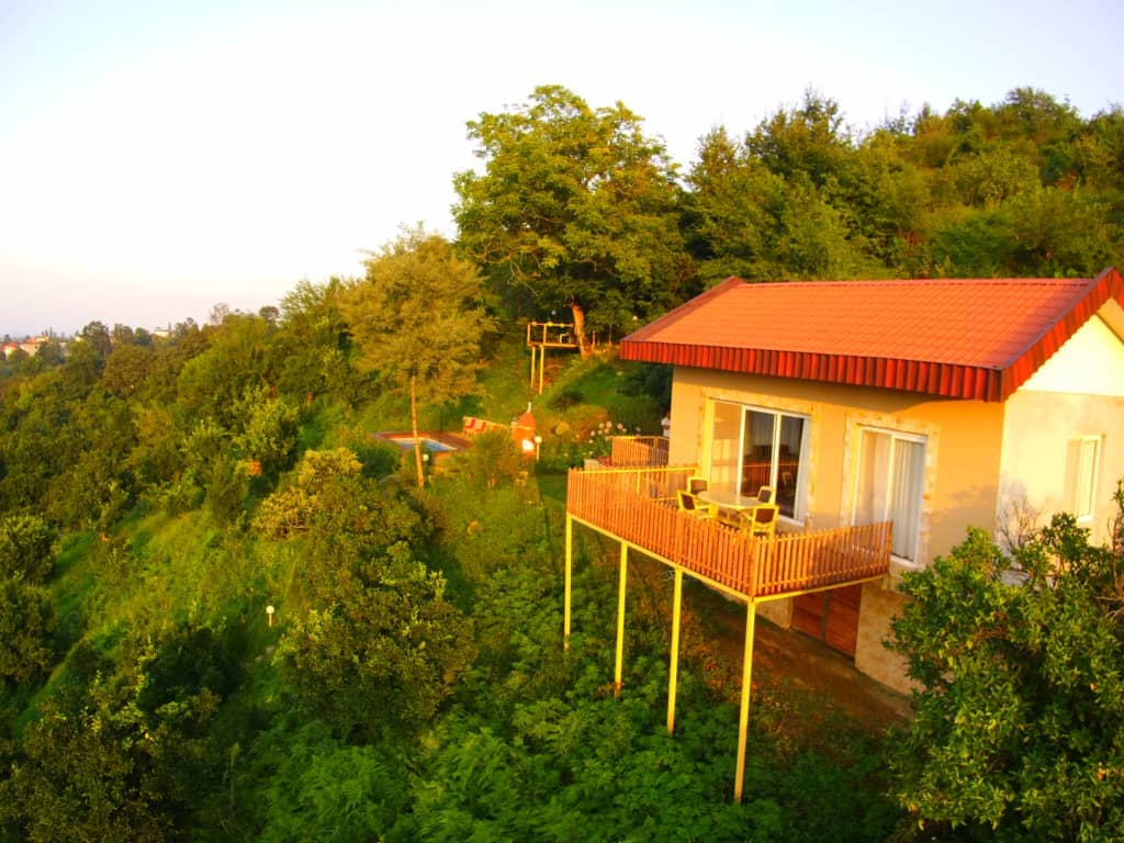 اجاره ویلا با استخر روباز آبگرم در کتالم رامسر