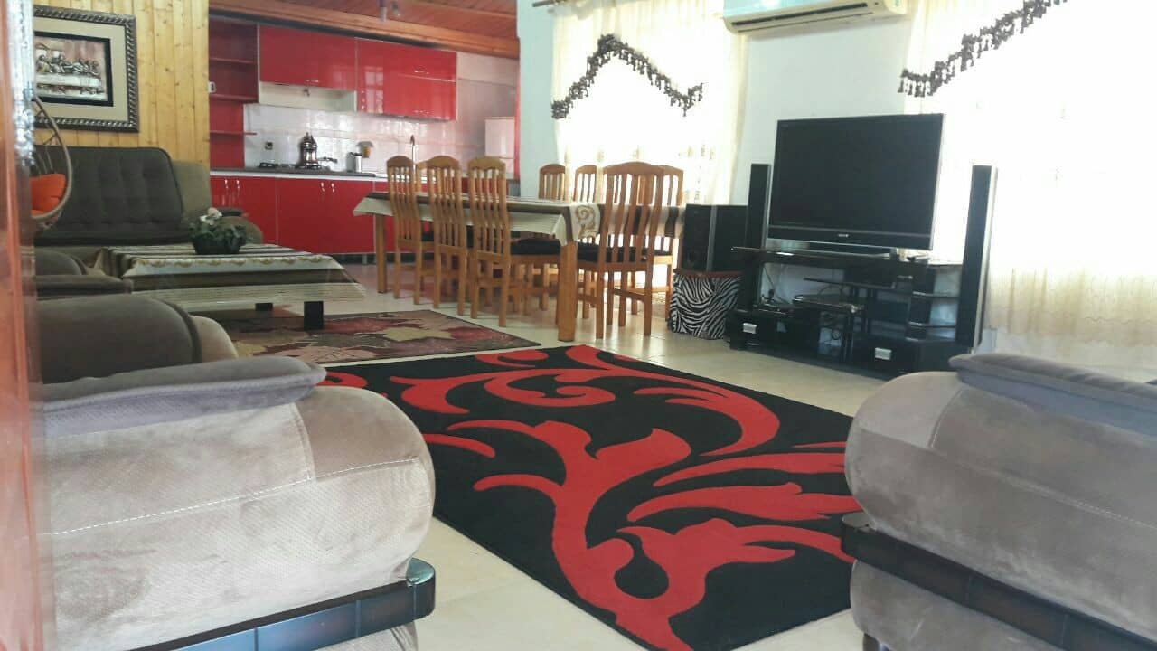 اجاره ویلا ساحلی چهارخواب 250 متری در خط هشت چالوس