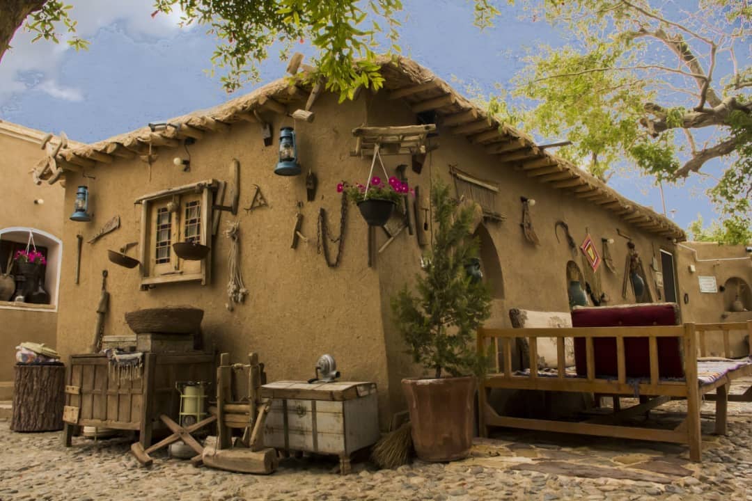 اجاره  خانه بومگردی سرو کهن در یزد -اتاق 3