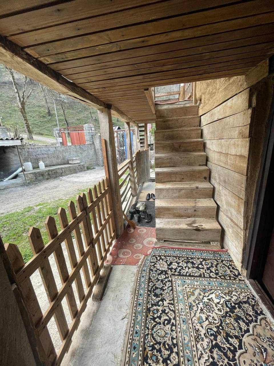 اجاره کلبه چوبی جنگلی روستا غوزک رودبار -شیرگاه