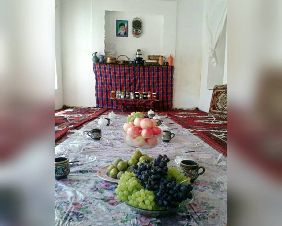 اجاره اتاق سنتی در اشراق سهرورد زنجان