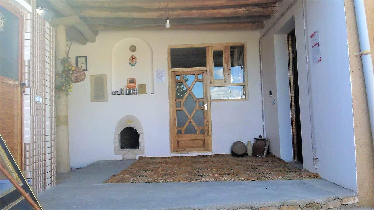 اجاره اتاق سنتی در اشراق سهرورد زنجان