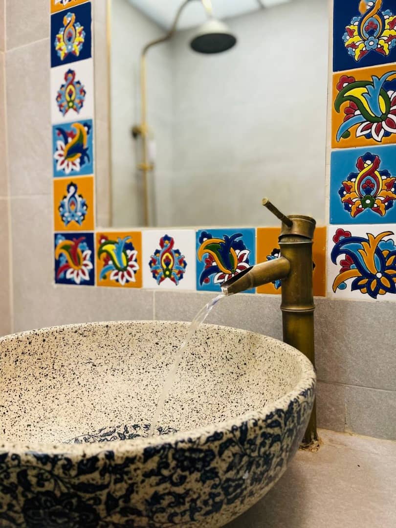 اجاره هتل سنتی در انقلاب زنجان -دوتخته توئین همکف