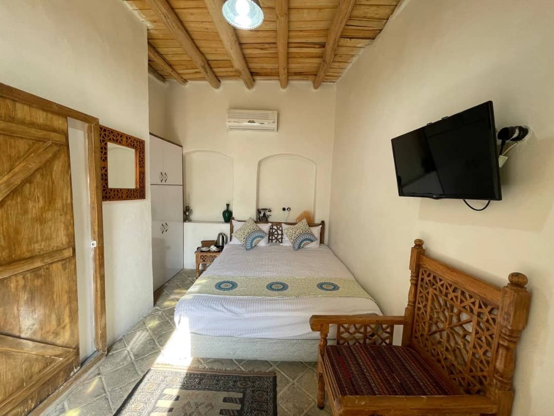 اجاره هتل سنتی در انقلاب زنجان -دو تخته دبل طبقه اول203