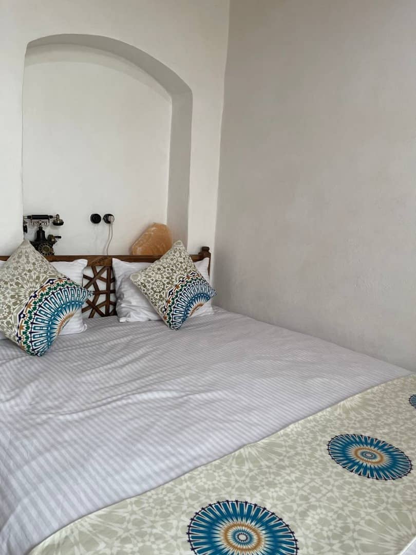 اجاره هتل سنتی در انقلاب زنجان -دو تخته دبل طبقه اول203