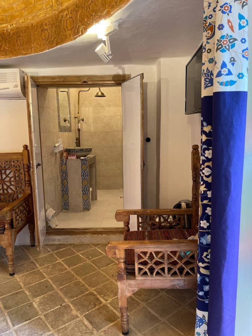 اجاره هتل  در انقلاب زنجان - 4 تخته طبقه اول