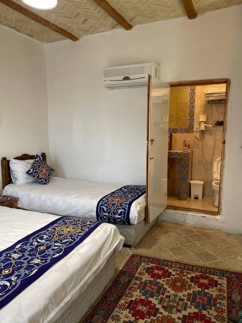 اجاره هتل سنتی در انقلاب زنجان -سه تخته طبقه اول206