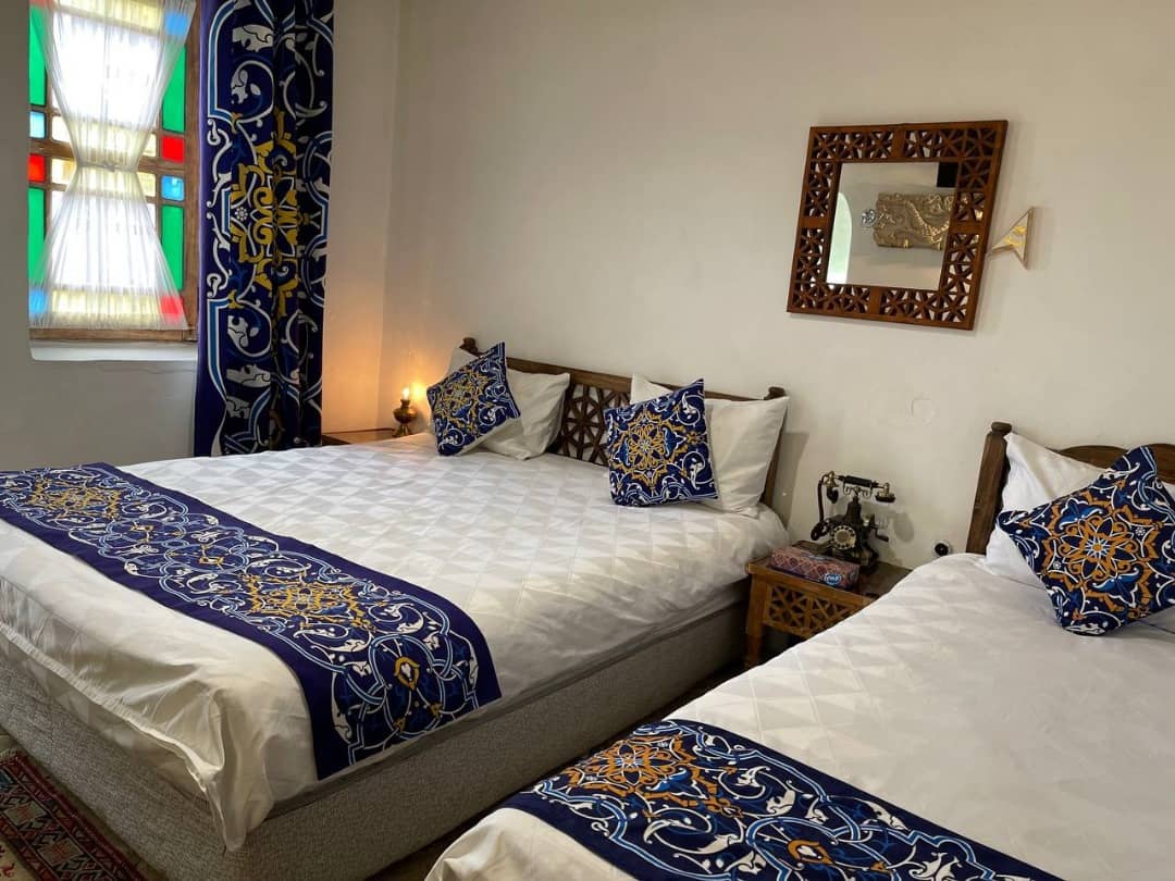 اجاره هتل سنتی در انقلاب زنجان -سه تخته طبقه اول206