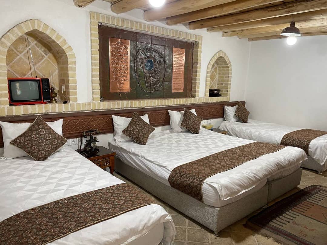 اجاره هتل سنتی  در انقلاب زنجان - چهارتخته همکف