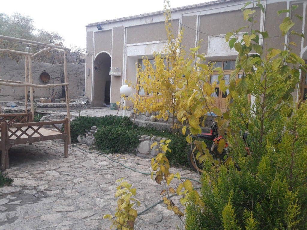 اجاره  بومگردی در شهر بابک -اتاق 2