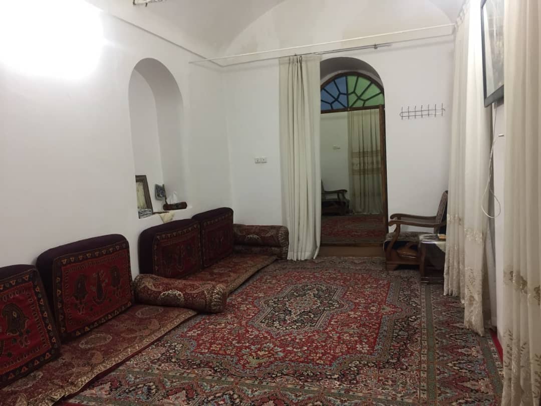 اجاره بومگردی در ماهان - اتاق 1