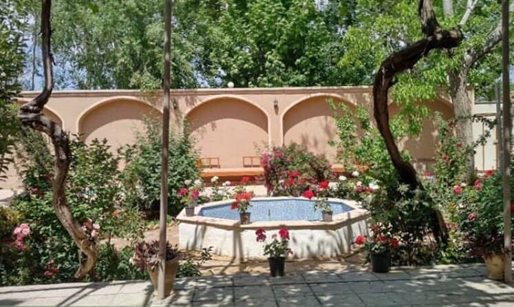 اجاره اقامتگاه بومگردی در ماهان - اتاق 3