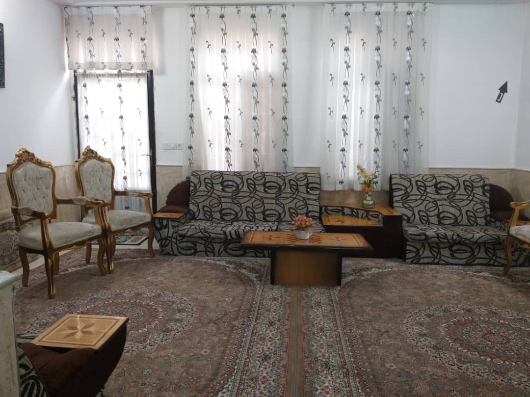 اجاره آپارتمان مبله تک خوابه در میدان کمال الملک کاشان