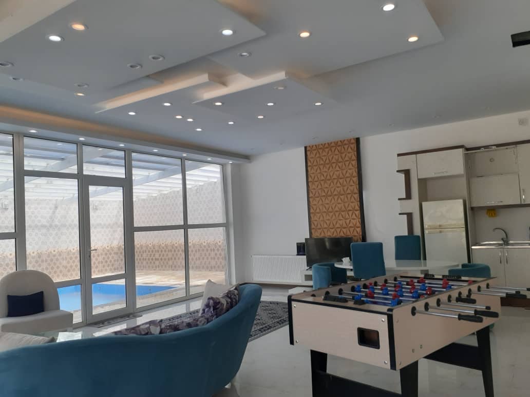 اجاره ویلا با استخر سرپوشیده در چناران کردان