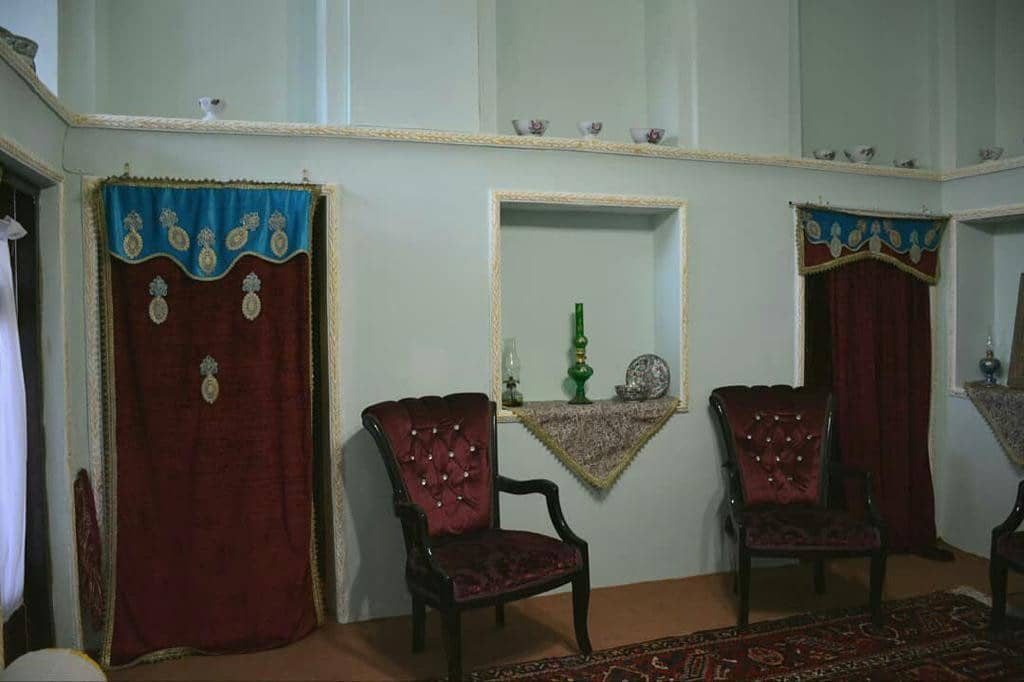 اجاره بومگردی سنتی در آتشگاه اصفهان - 5دری