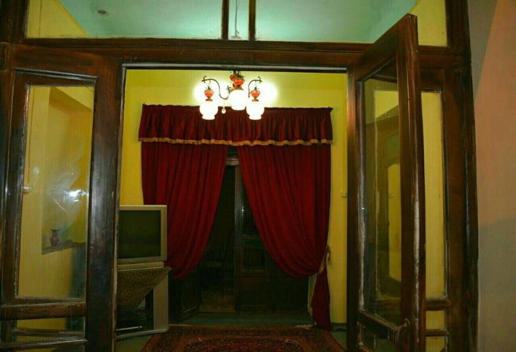 اجاره اتاق بومگردی در آتشگاه اصفهان - 4دری