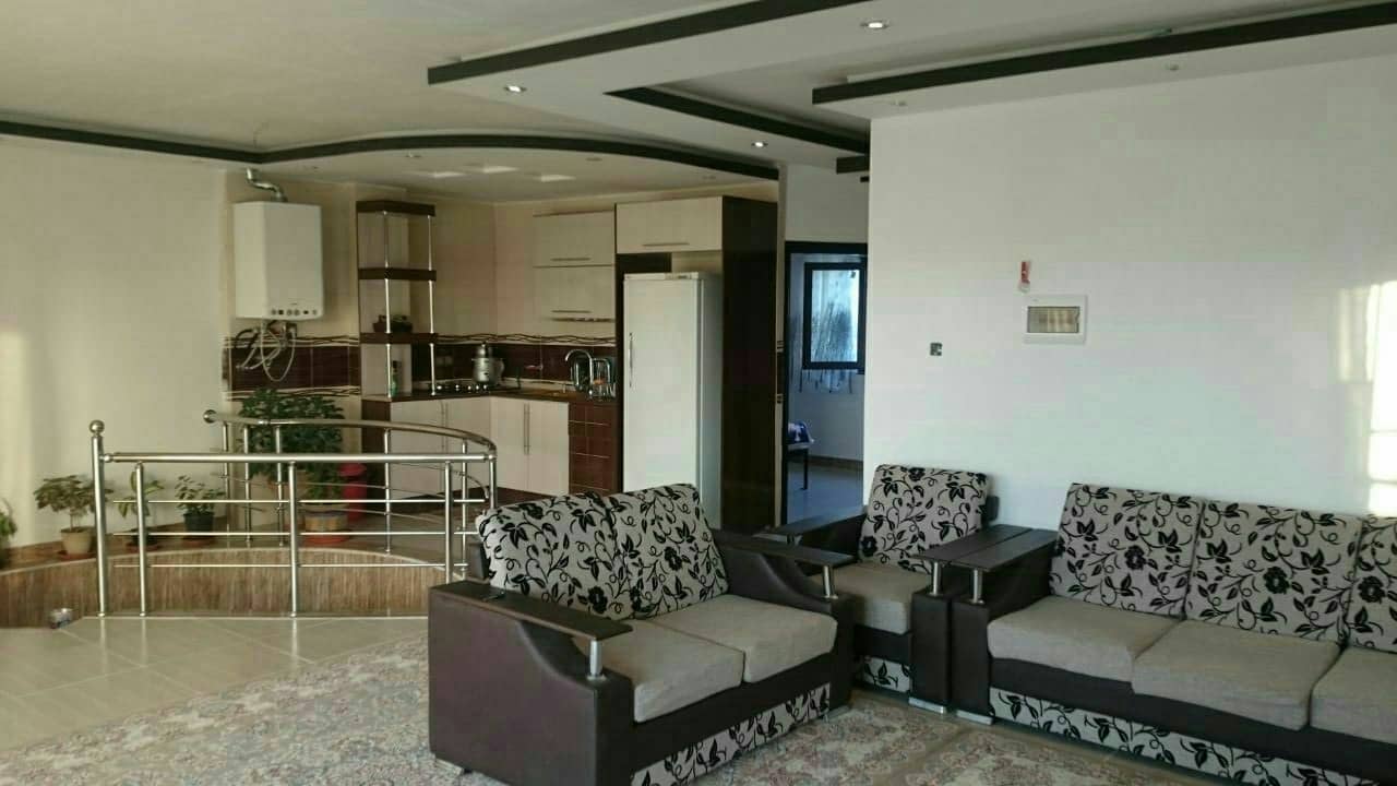 اجاره ویلا با ویویی رو به رودخانه در پل زمانخان سامان