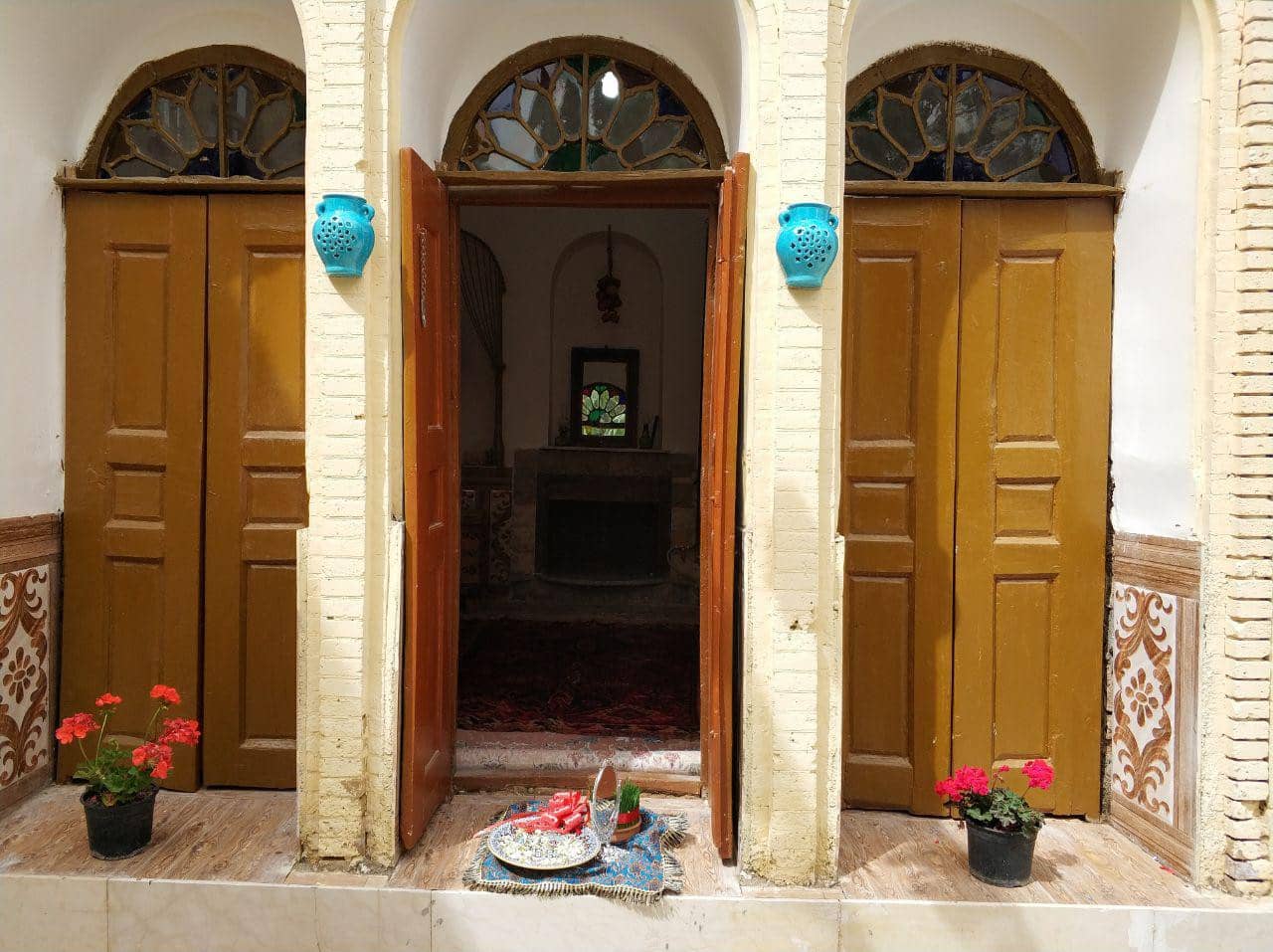 اجاره اقامتگاه بومگردی در باب انار خفر