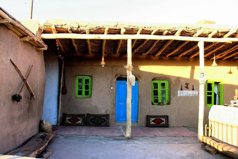 اجاره اتاق سنتی در روستای طرق کاشمر-9 متری