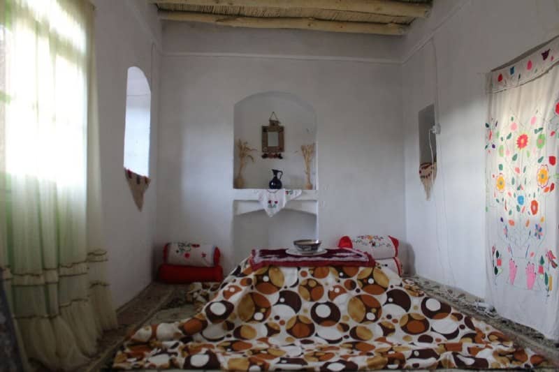 اجاره اتاق روستایی در روستای طرق کاشمر-12 متری