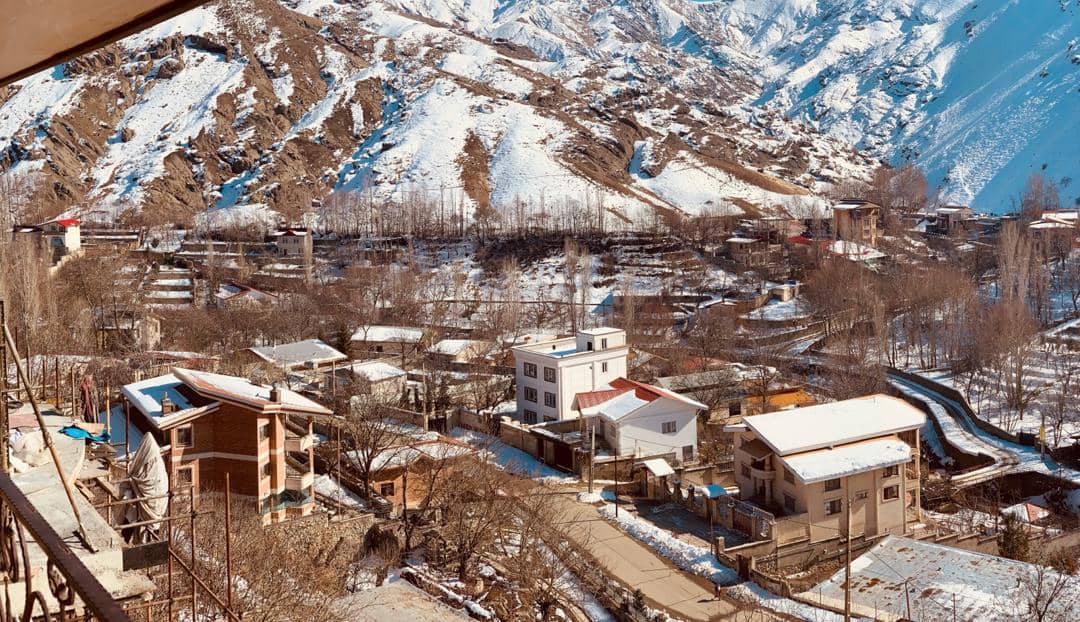 اجاره ویلا با استخر سرپوشیده آغشت کردان 