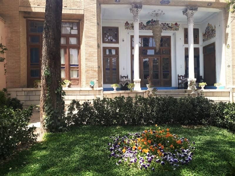 رزرو خانه سنتی 6تخته نزدیک میدان نقش جهان - شاهنشین