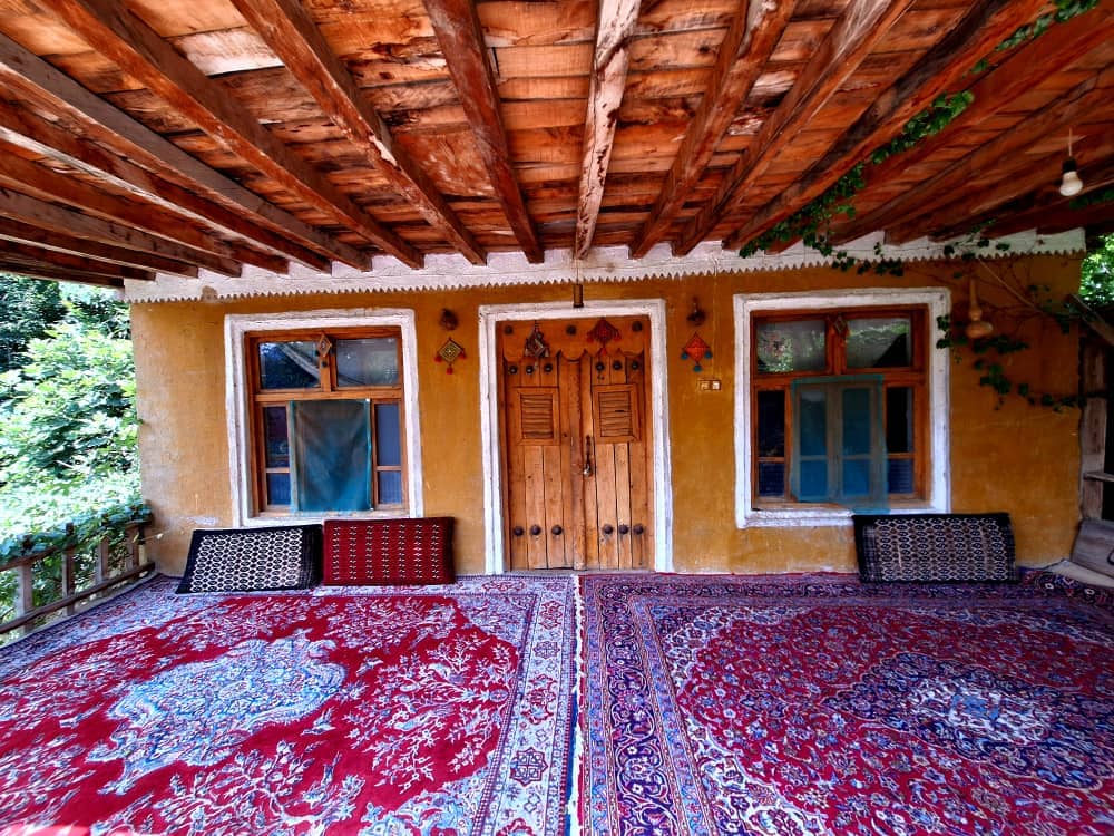 اجاره اقامتگاه سنتی در روستای فارسیان گلستان  - اتاق پرسیان