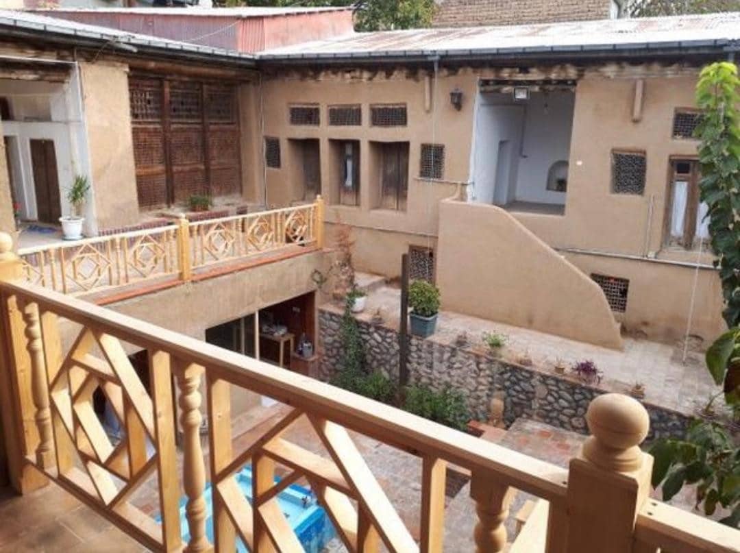 اجاره اقامتگاه بومگردی سنتی در برغان کرج - شاهنشین