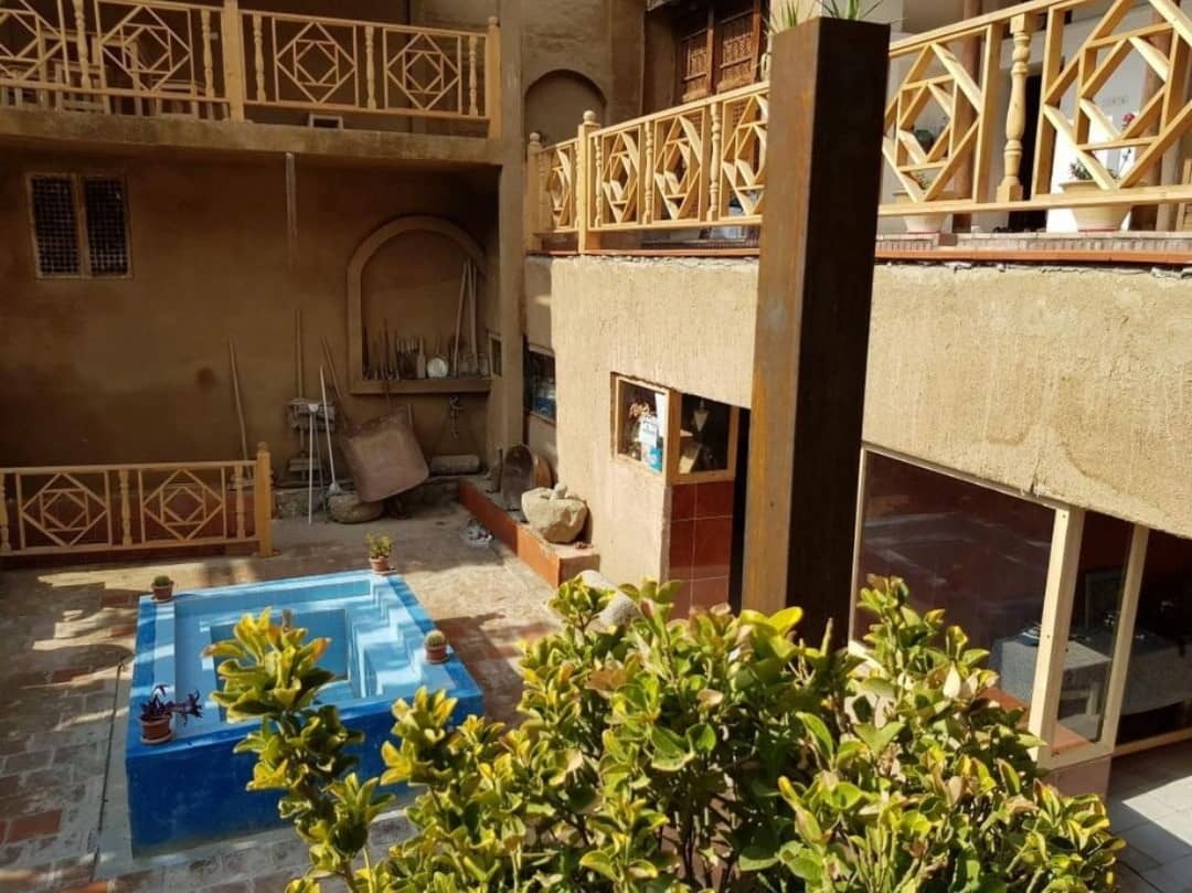 اجاره اقامتگاه بومگردی سنتی در برغان کرج - شاهنشین