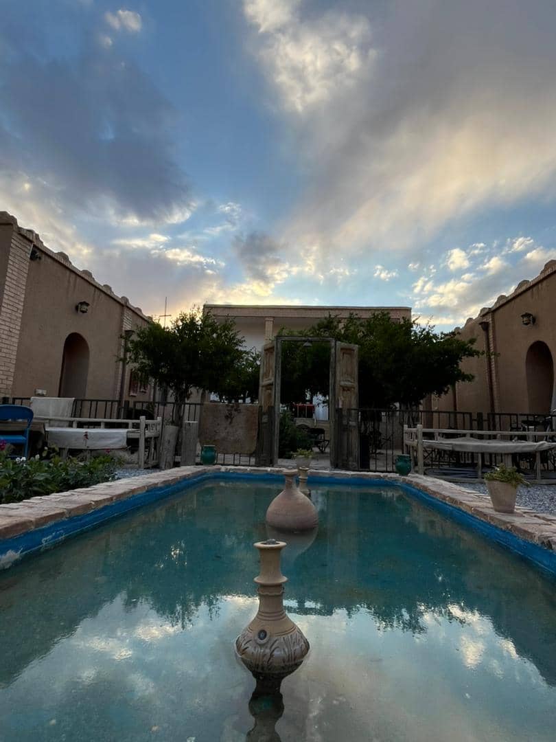 اجاره بومگردی سنتی در آباده _دو تخته مستردار