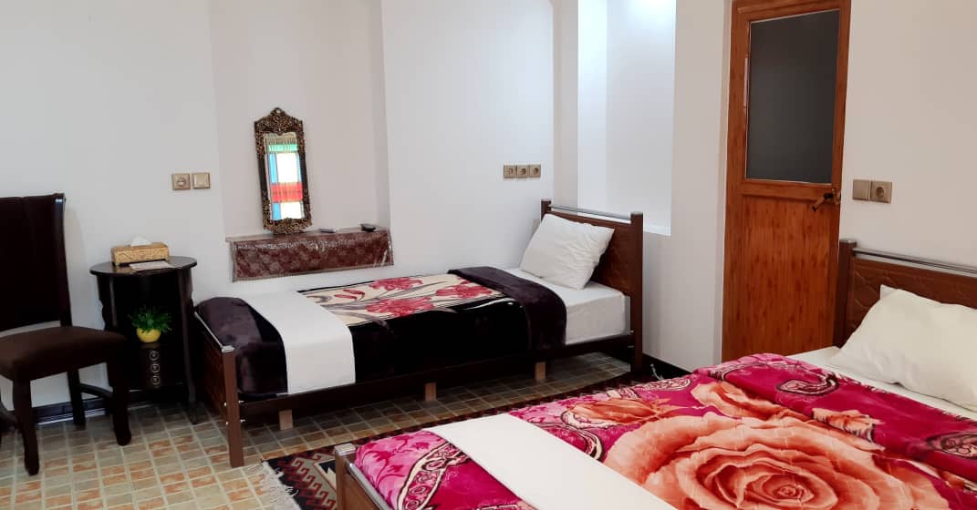 اجاره اقامتگاه سنتی در کمال الملک کاشان  - 3 تخته مستر