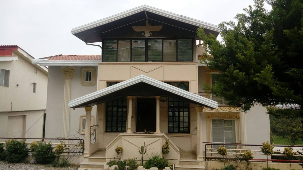 اجاره ویلای جنگلی فوق العاده شیک با استخر در مازندران