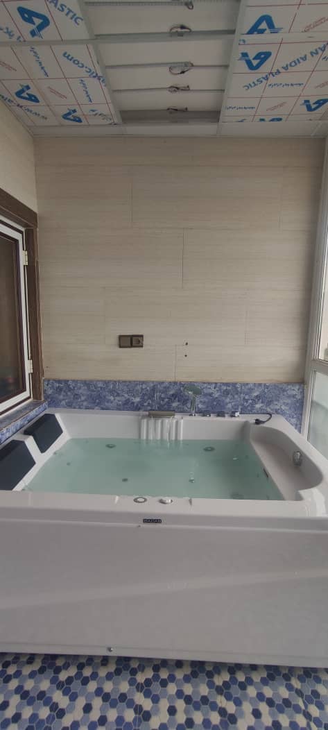 اجاره سوئیت ویلایی با جکوزی در سفید تمشک رامسر