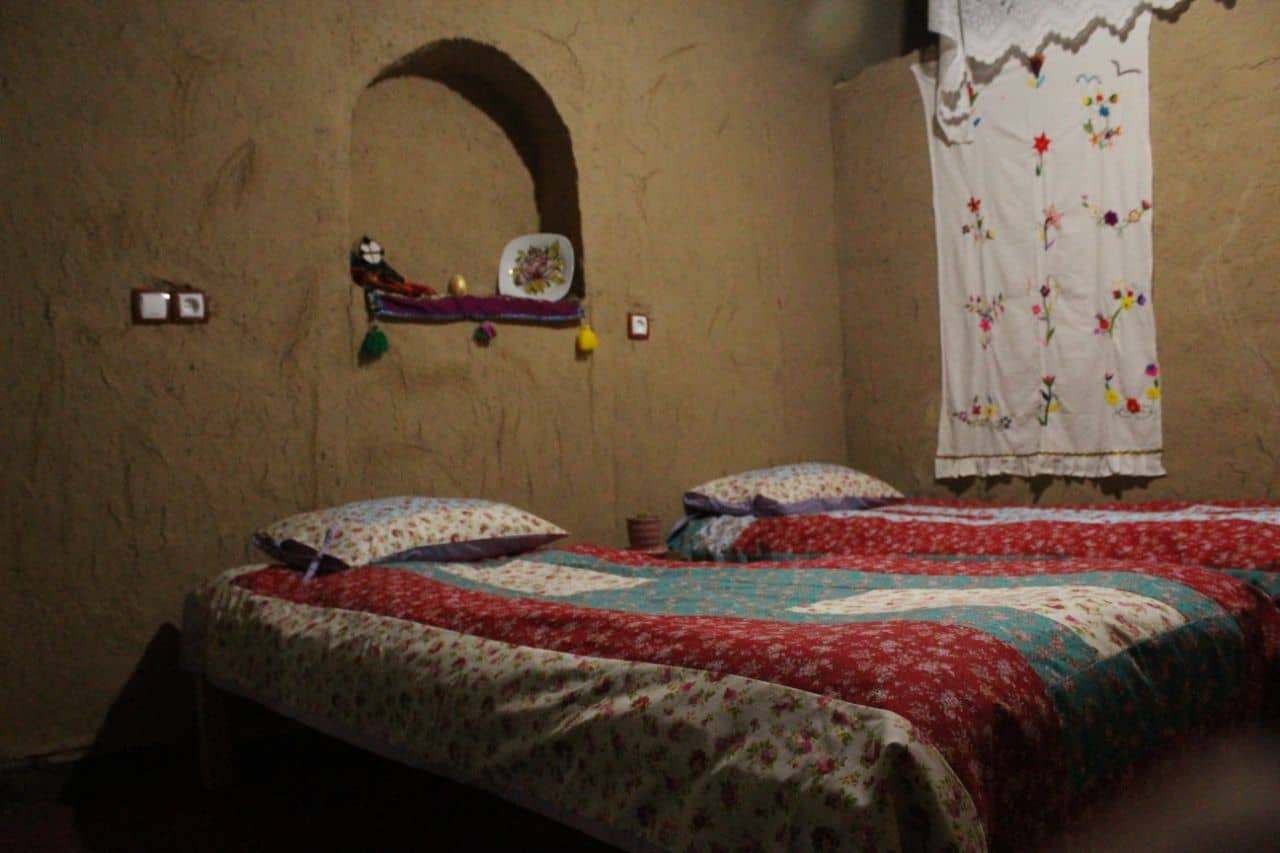 اجاره اقامتگاه بومگردی در مادرسلیمان پاسارگاد - تیرگان