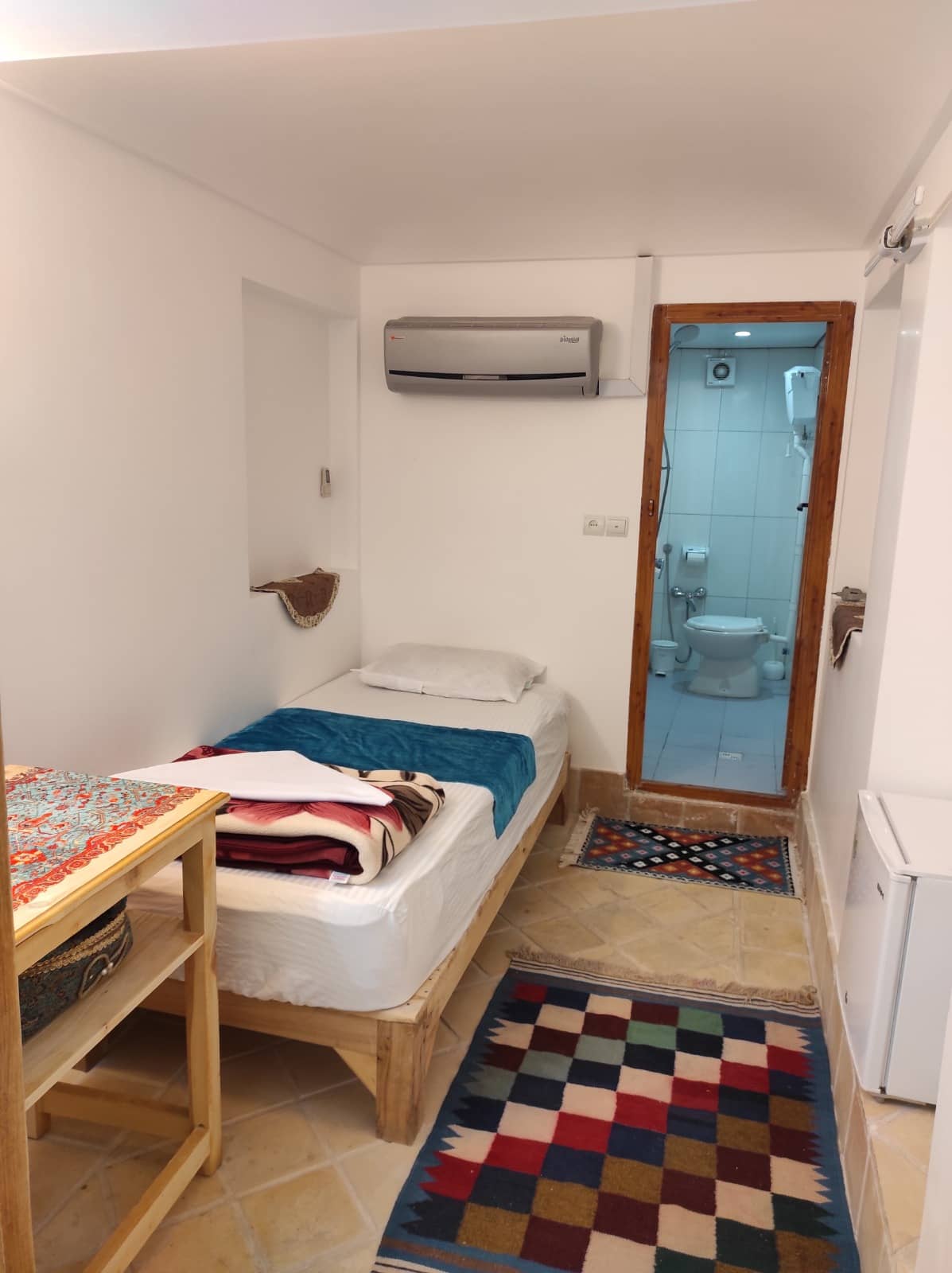 اجاره اتاق بومگردی در کاشان - گوشواره پایین