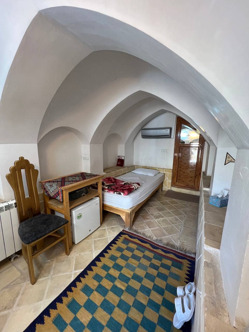 اجاره اقامتگاه سنتی در کاشان  - گوشواره بالا 