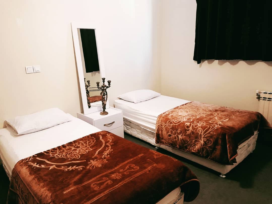 اجاره آپارتمان مبله در ارم شیراز