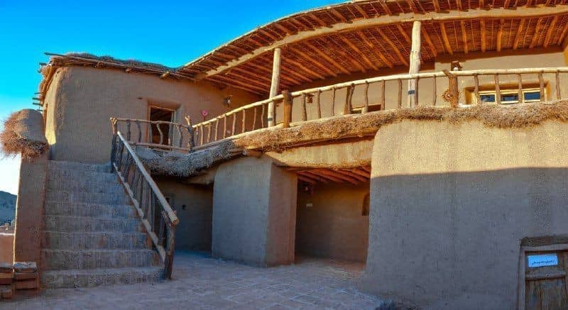 اجاره اقامتگاه بومگردی در ایور ریوش - کاشمر