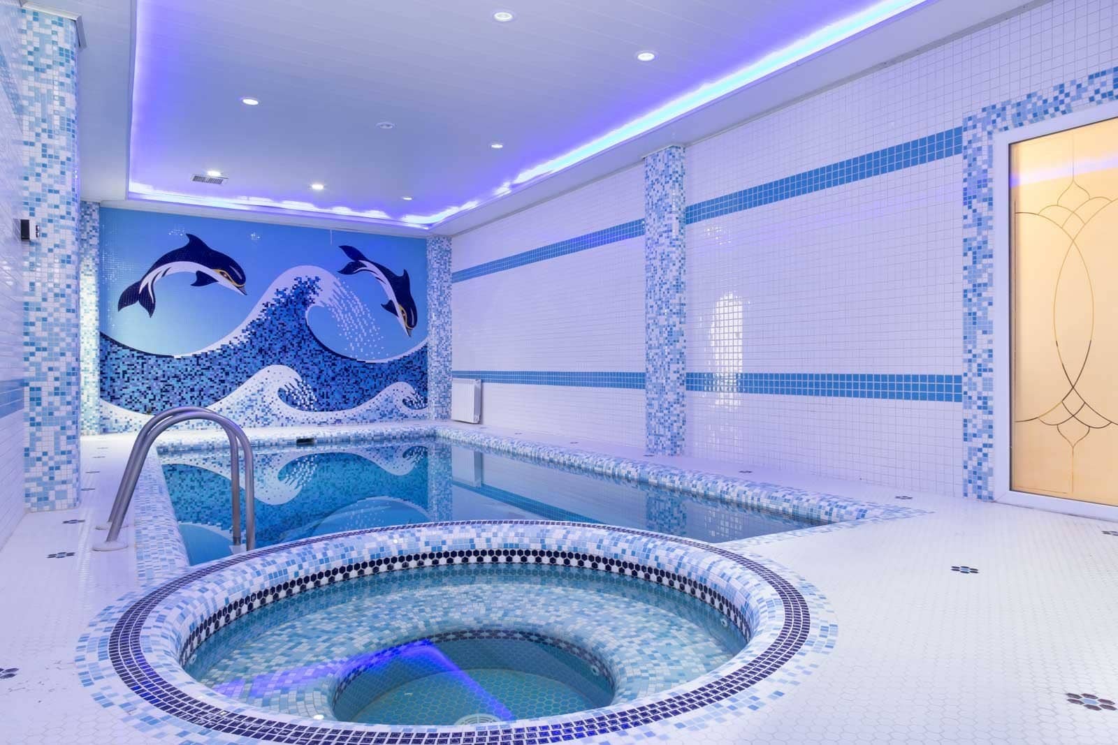 رزرو ویلا با استخر سرپوشیده آبگرم در درویش آباد سرخرود - محمودآباد - 4