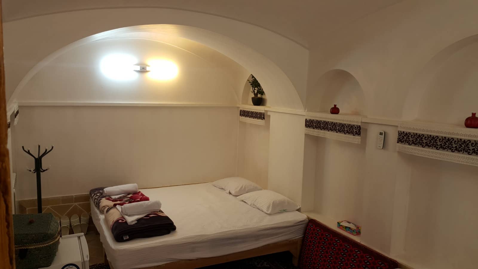 اجاره اقامتگاه بومگردی در کاشان  - سرداب