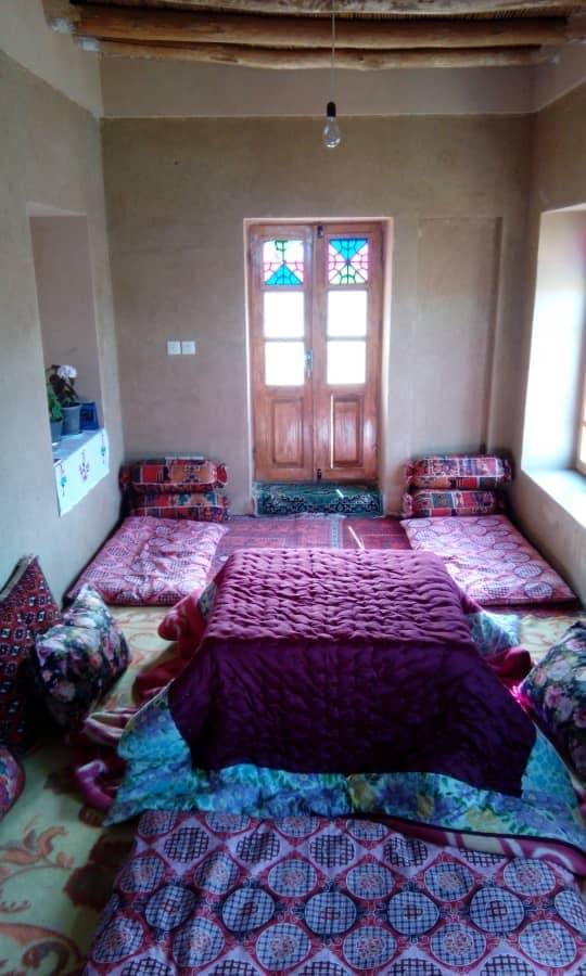 اجاره اتاق بومگردی مناسب و ارزان قلعه مهر در سمنان-اتاق پنجم