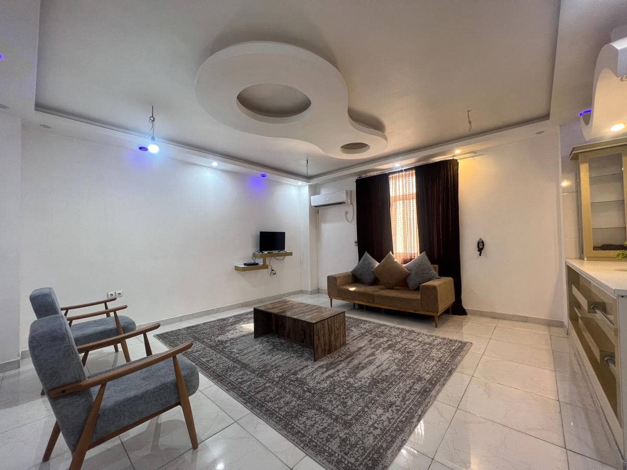 اجاره آپارتمان مبله شهرک نریمان قشم- واحد 5