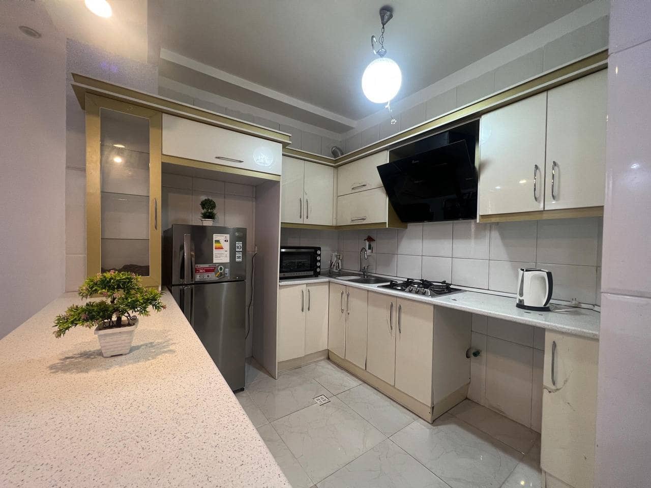 اجاره آپارتمان مبله شهرک نریمان قشم- واحد 5