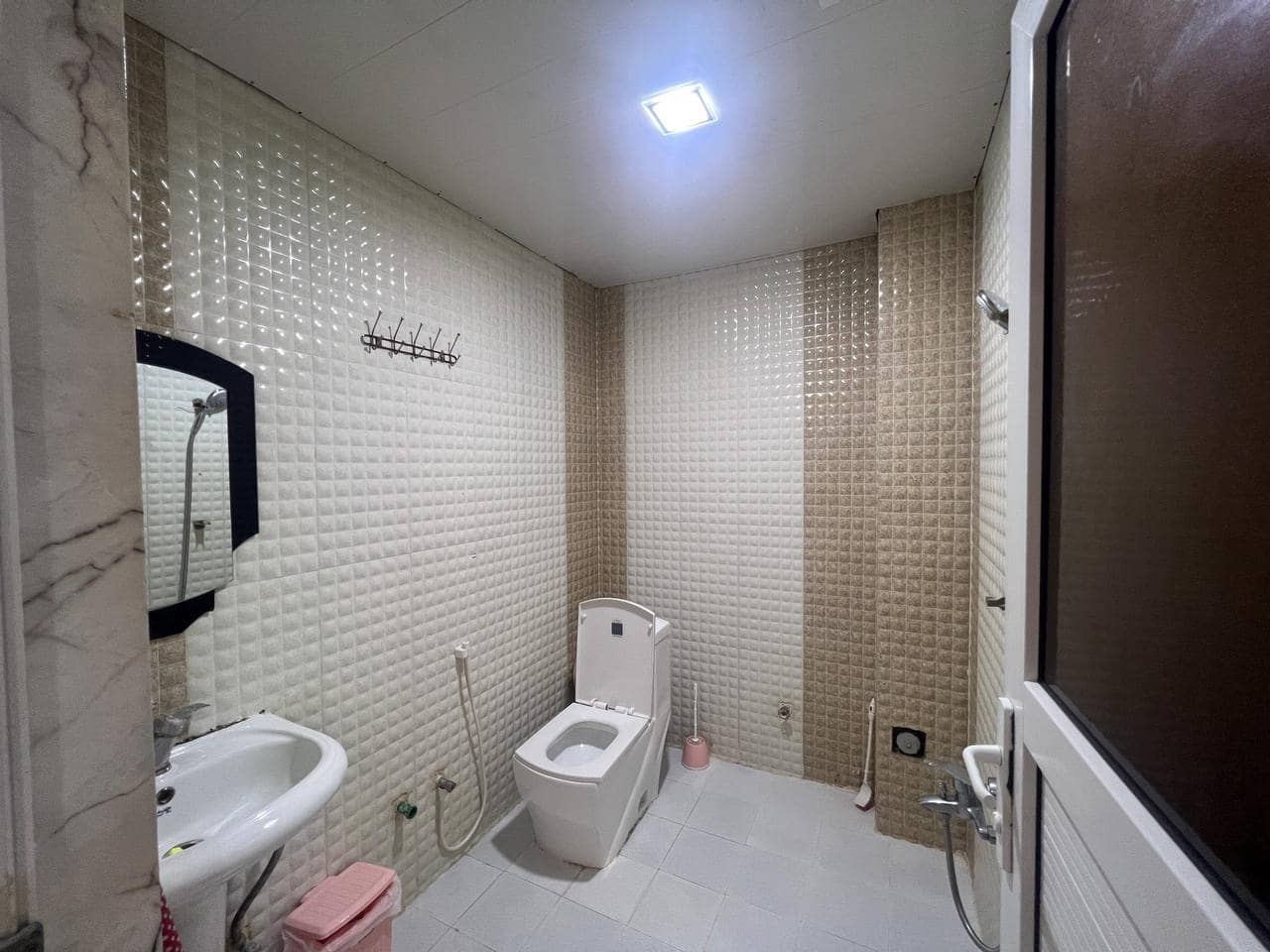 اجاره آپارتمان مبله شهرک نریمان قشم- واحد 5