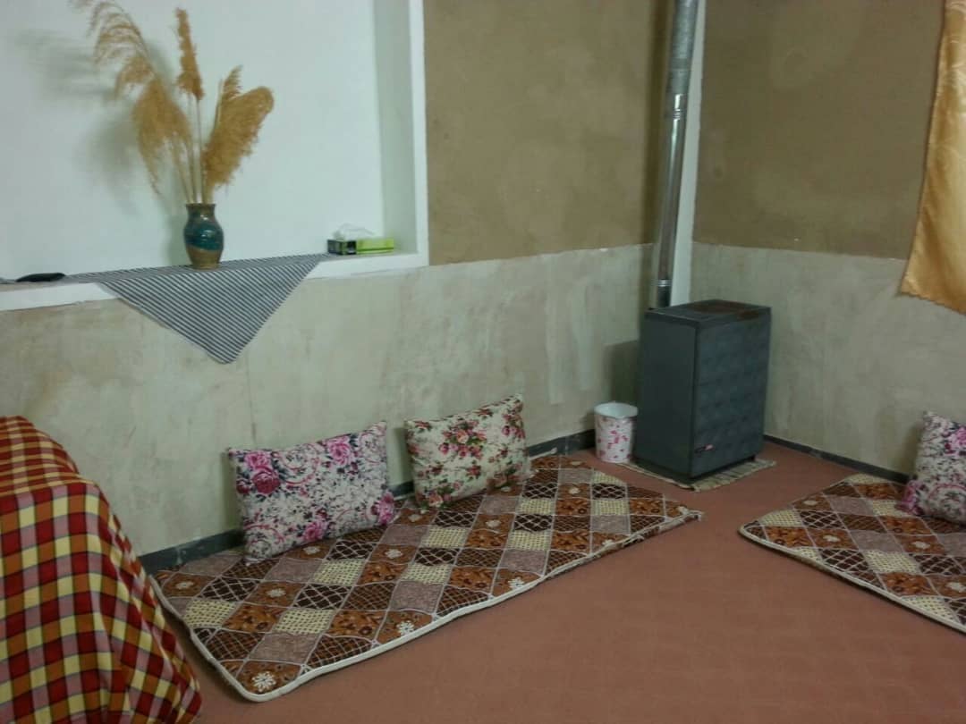 اجاره خانه سنتی در خور  - گندم زار