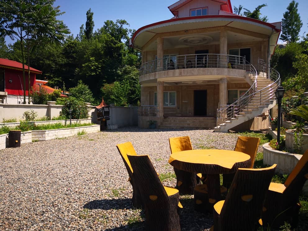 اجاره ویلا با استخر سرپوشیده در قعله رودخان فومن