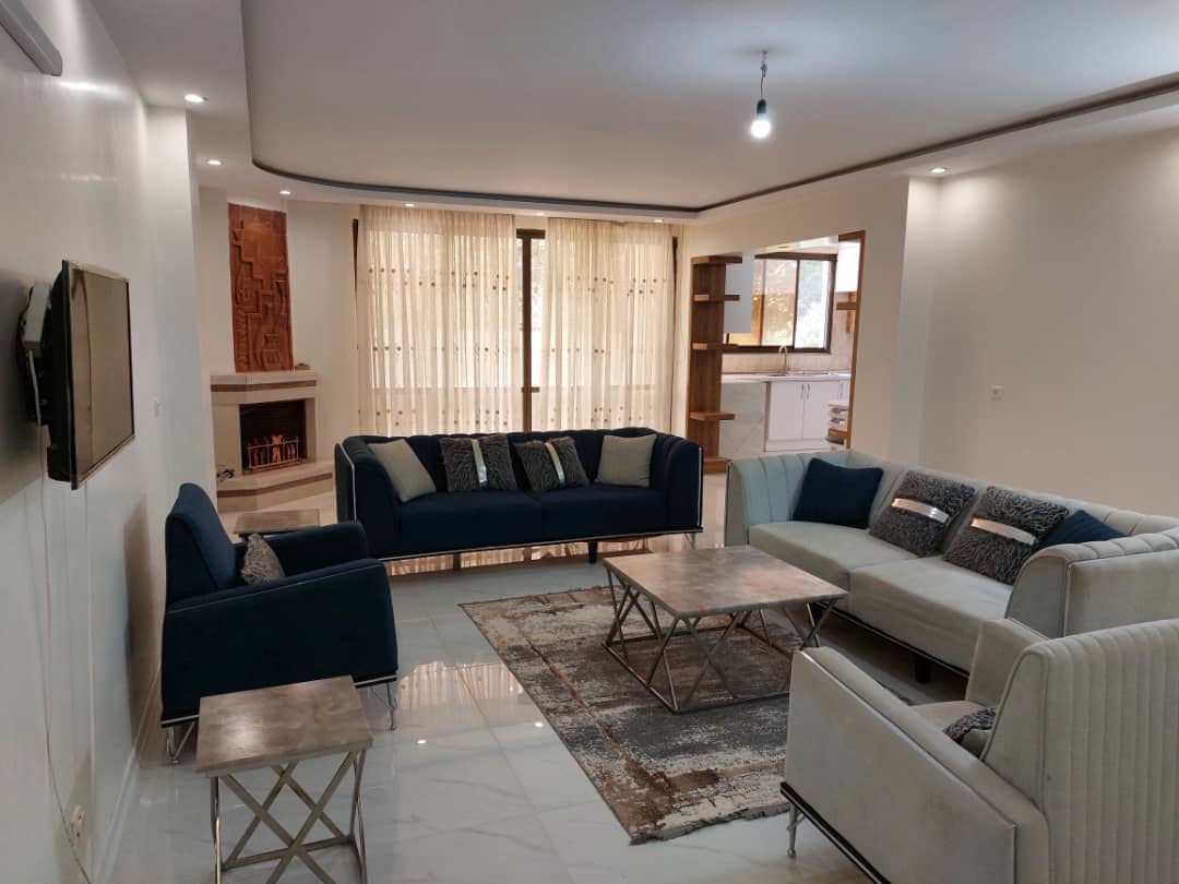 اجاره منزل آپارتمانی در پل خواجو - دوخوابه طبقه دوم